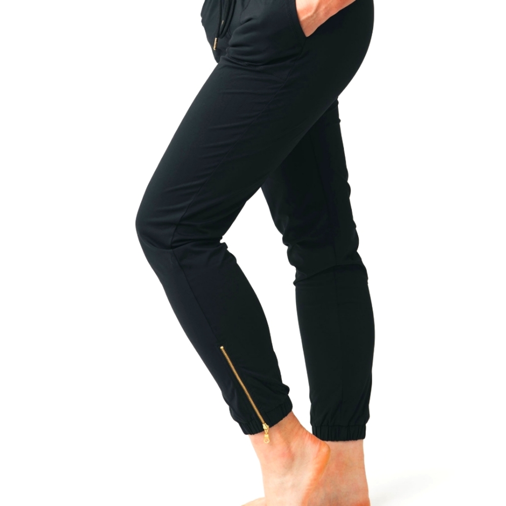 Zyia Peak Zipper Joggers Black M 6-8